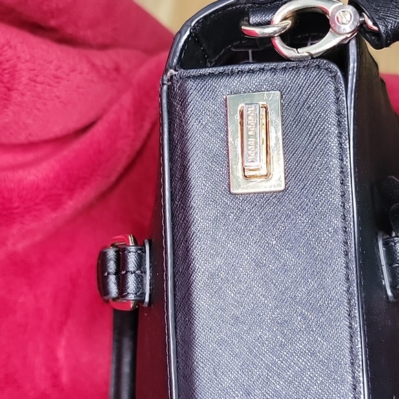 Henri Bendel Turn Lock Closure Purse - Picture 9 of 13